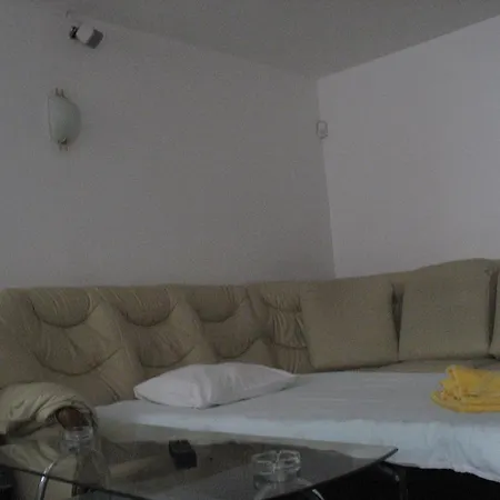 Ξενοδοχείο με διαμερίσματα Milennia Family 4*